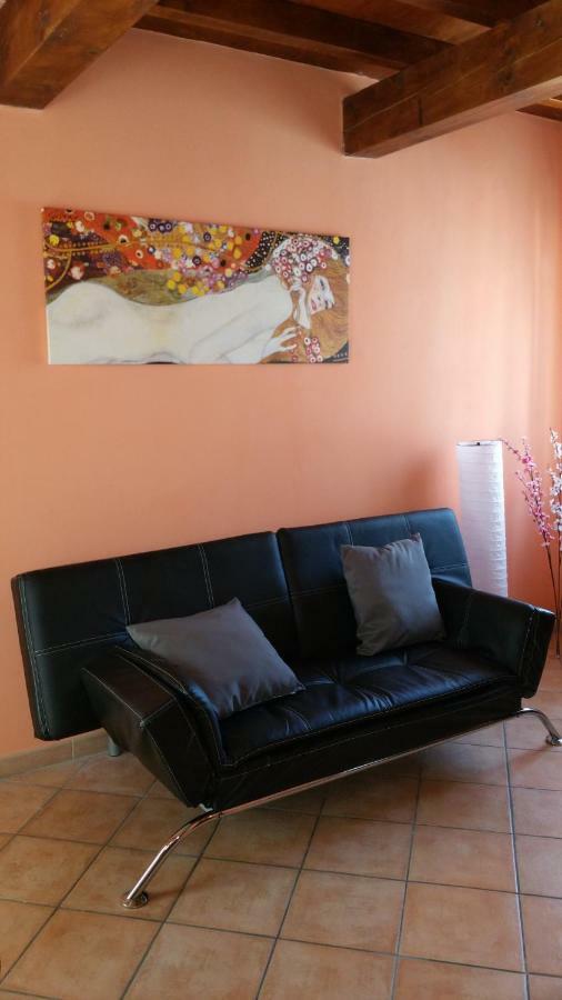 Appartement Casa Jennifer à Parme Extérieur photo